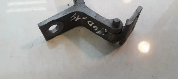 Audi A4 S4 B5 8D Rear door lower hinge