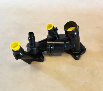 BMW 5 G30 G31 G38 Thermostat 11538576289 8576289
