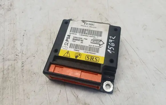 Peugeot 607 Airbag control unit/module 9648832180 5EKA5A2133706L L2V3J06A0C1