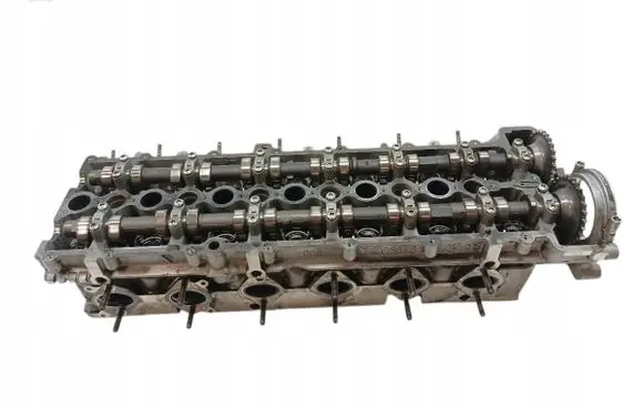 BMW 5 E39 Engine head 7788581