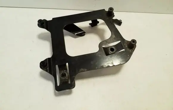 Other engine bay part