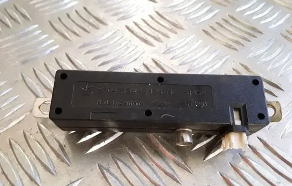 Jeep Grand Cherokee (WJ) Aerial antenna amplifier 56042134AB