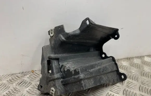 BMW X5 G05 Other under body part 8736988