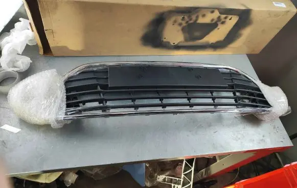 Ford Mondeo MK IV Front bumper lower grill bs7917b968b