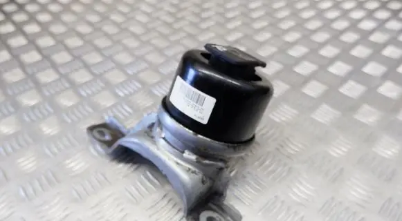 Volvo XC60 Engine mount bracket 6G926F012ED 31257674