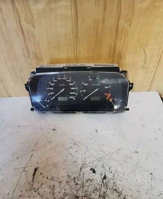Volkswagen Polo III 6N 6N2 6NF Speedometer (instrument cluster) 5392325900
