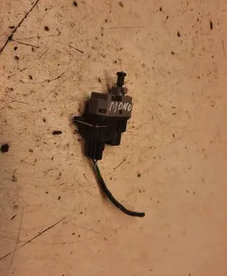 Ford Mondeo Mk III Brake pedal sensor switch 1S7T13480AA