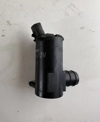 Mazda 6 Windscreen/windshield washer pump 8603101970