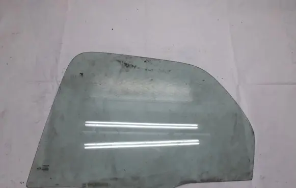 Citroen Xsara Picasso Rear door window glass