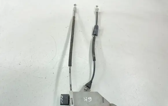 Citroen DS4 Rear door lock 9685353580