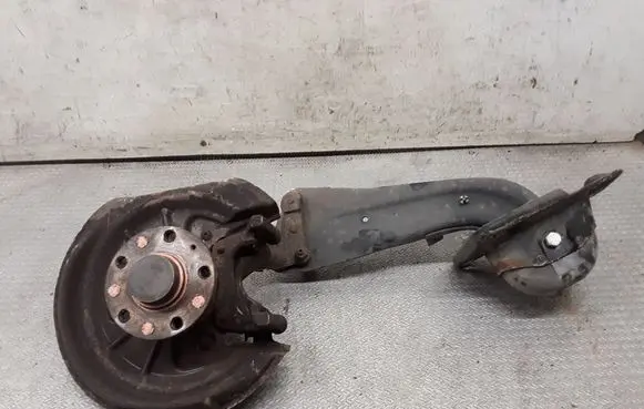 Seat Altea XL Rear wheel hub spindle/knuckle 