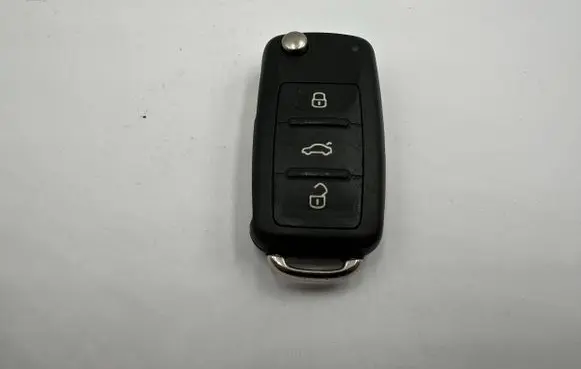 Volkswagen Jetta VI Ignition key/card 5K0837202AK 5FA01020621 2694A010206T