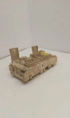 Toyota Avensis T250 Fuse module 8264105020A