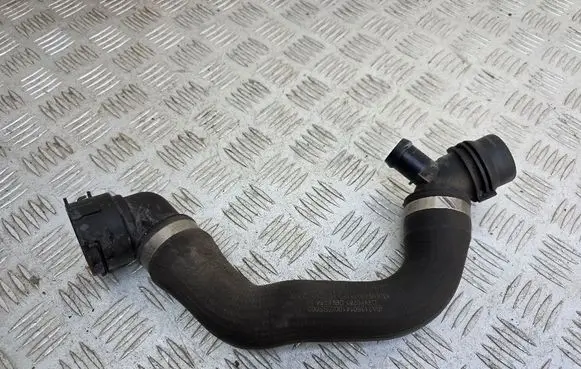 Mercedes-Benz E W213 Engine coolant pipe/hose A2135014100