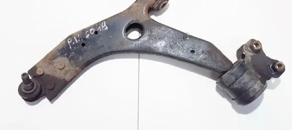 Ford Focus Front lower control arm/wishbone 1190710093