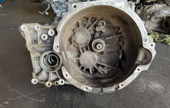 Mitsubishi ASX Manual 6 speed gearbox W6MBA