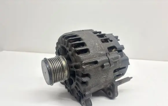 Skoda Rapid (NH) Generator/alternator 03L903023F 26077035
