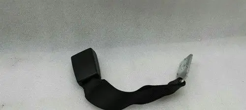 BMW 5 E60 E61 Middle seatbelt buckle (rear) 7018249
