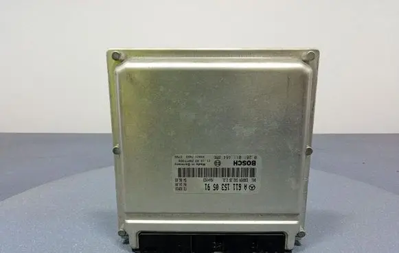 Mercedes-Benz Sprinter W901 W902 W903 W904 Engine control unit/module ECU A6111530591