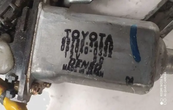 Toyota Previa (XR30, XR40) II Front door window regulator with motor 8572044030 0620400332