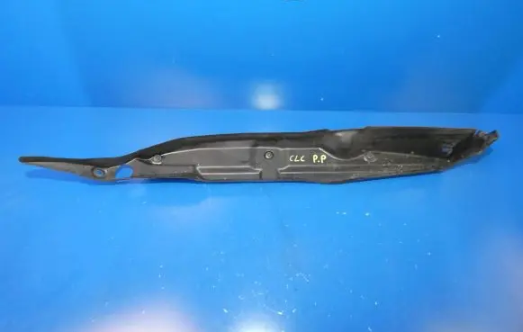 Mercedes-Benz CLC CL203 Fender end trim A2038890425 129602
