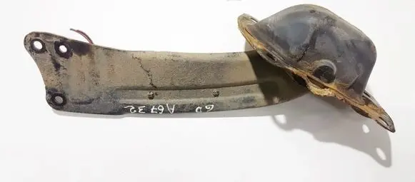 Rear upper control arm/wishbone