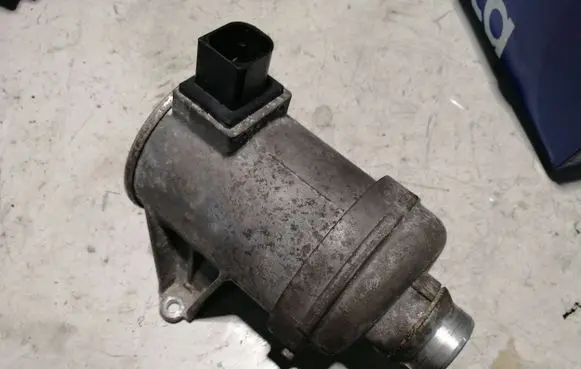 Volvo S60 Water pump 31368715