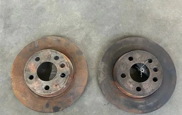 Volkswagen Transporter - Caravelle T4 Rear brake disc