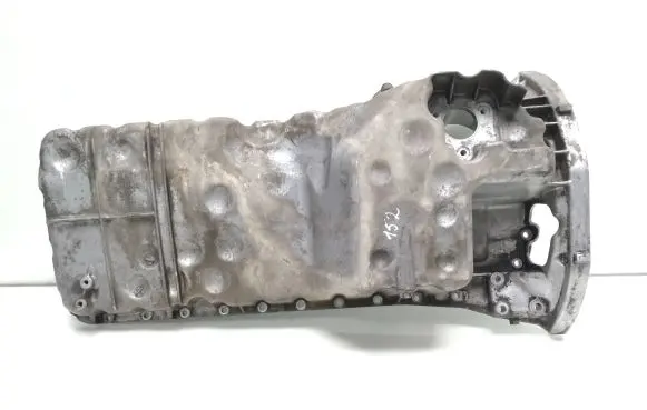 Mercedes-Benz E W211 Oil sump R6470140302