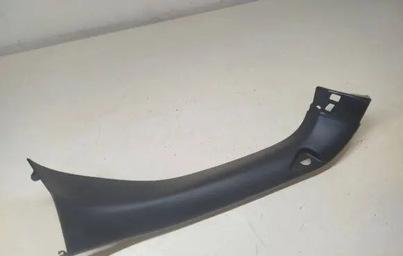 Subaru Outback (BS) Tailgate trim 94330AL020