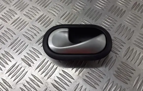 Renault Modus Rear door interior handle trim 310579