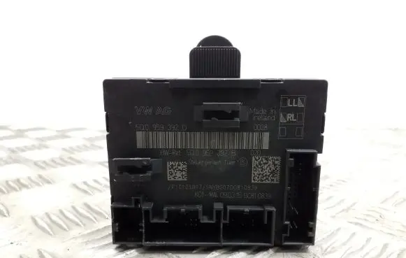 Volkswagen PASSAT B8 Door control unit/module 5Q0959392D