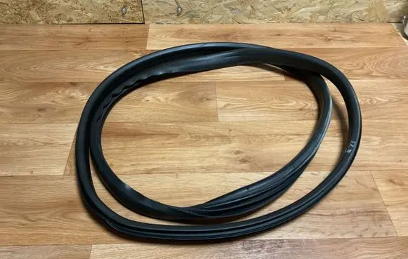 Renault Megane III Rubber seal rear door 