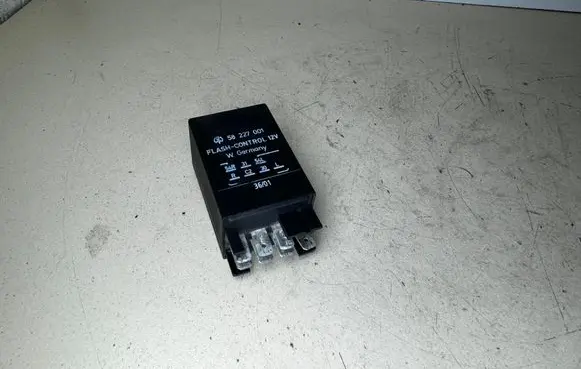 Mercedes-Benz E W124 Other relay 58227001