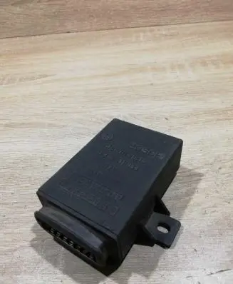 Mercedes-Benz E W124 Other relay 0335411033