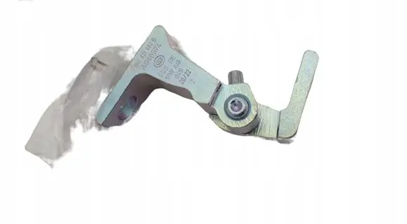 Volkswagen Jetta VI Front door lower hinge 8K0831402D
