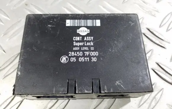 Ford Maverick Other relay 284507F000 05051130
