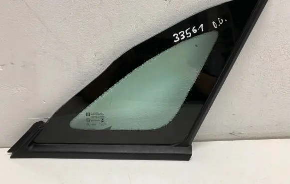 Opel Crossland X Rear side window 43R000015 E000191