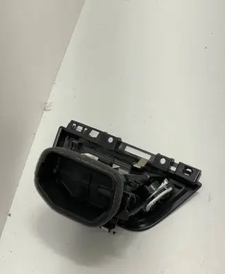 BMW 4 F32 F33 Dash center air vent grill 9231970 508836