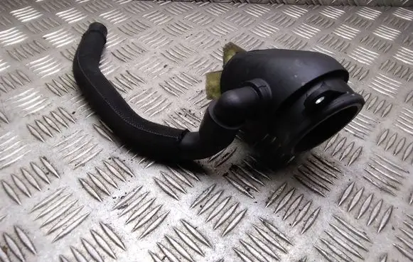 Audi A5 8T 8F Turbo air intake inlet pipe/hose 059129955E 059129955
