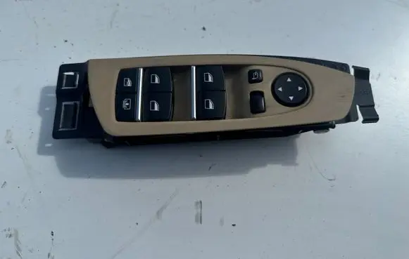 BMW 5 F10 F11 Electric window control switch 9163586