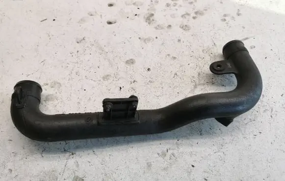 Intercooler hose/pipe