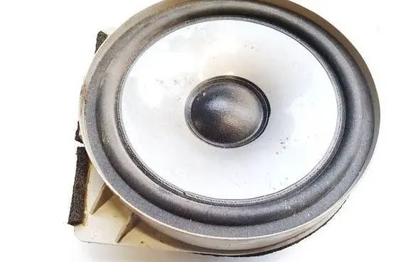 Honda FR-V Front door speaker EAS16P649B