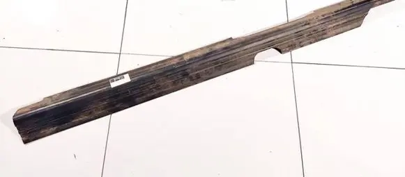 Volkswagen PASSAT B4 Front sill trim cover 3a0853370