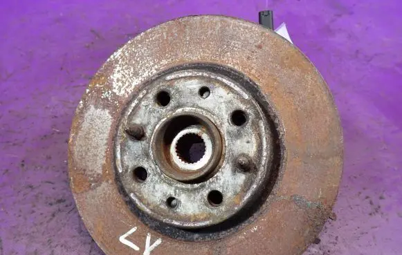 Fiat Punto (188) Front wheel hub spindle knuckle