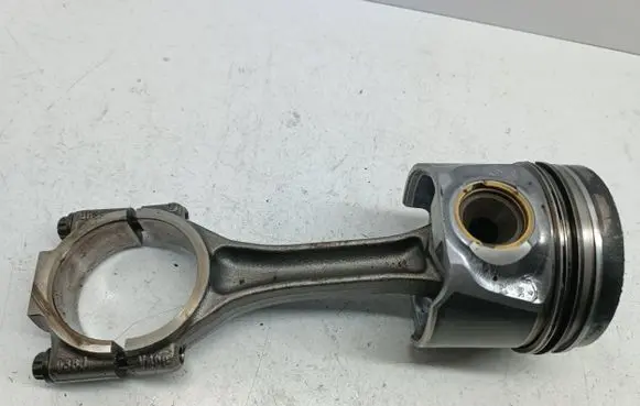 Volkswagen Touareg I Piston with connecting rod BAC MA0 038J