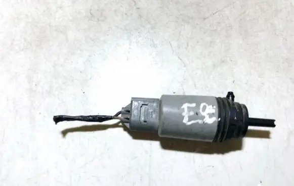 BMW 3 E90 E91 Windscreen/windshield washer pump 67126934159 6712-6934159