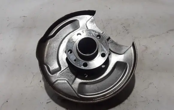 Volvo S60 Rear wheel hub 31681579