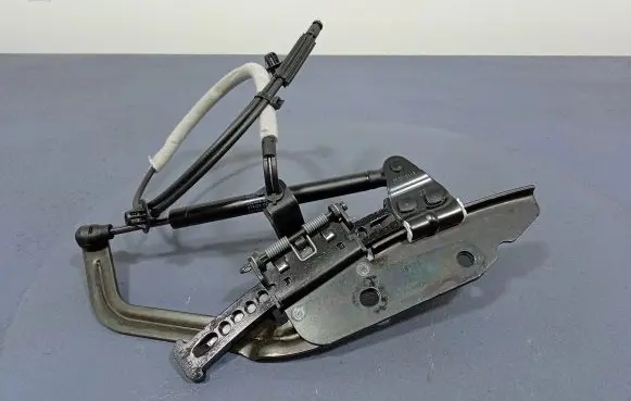BMW X3 E83 Holder (bracket) 7404186