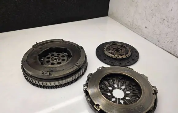 Mercedes-Benz Sprinter W906 Clutch set kit 836752 704681
